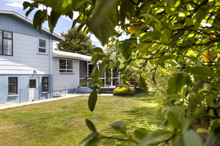 21 Newbourne Crescent Redwoodtown_21