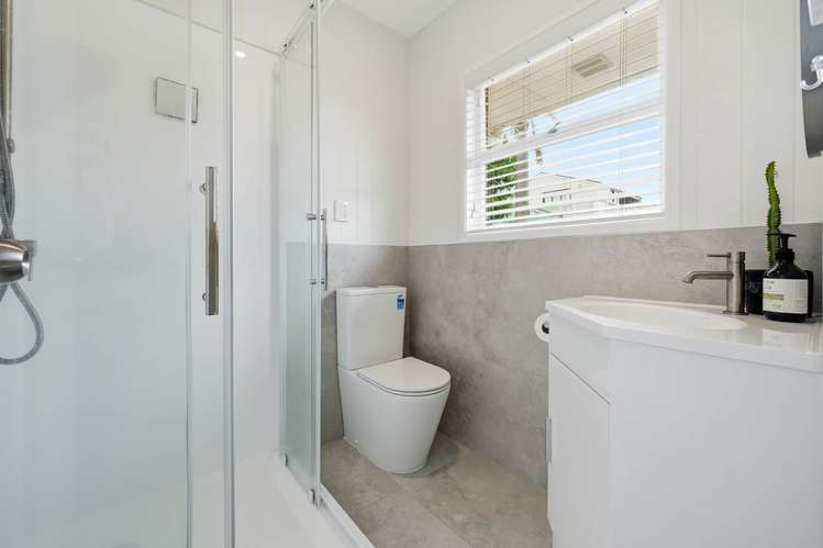 21B Devon Road Bucklands Beach_15