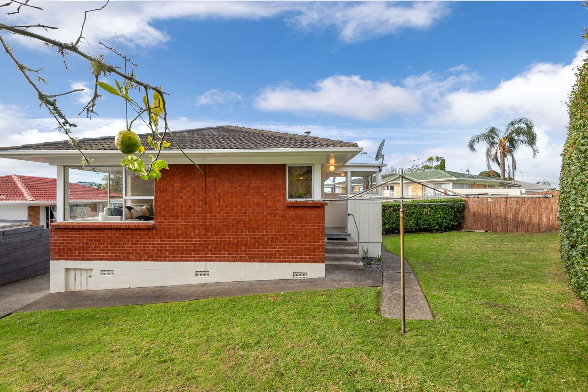2/110 Hillside Road Glenfield_0