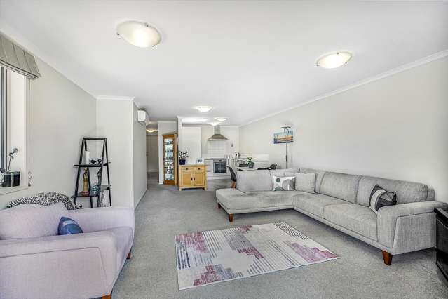 24/18 Fox Street Hamilton East_2