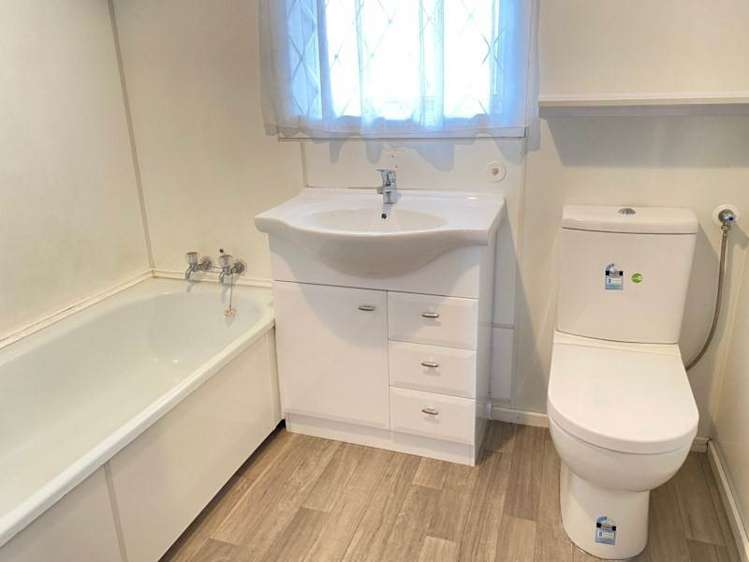 Pooley Street Pakuranga Heights_7