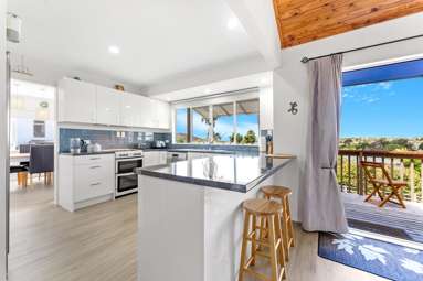 12 Castaway Place_4