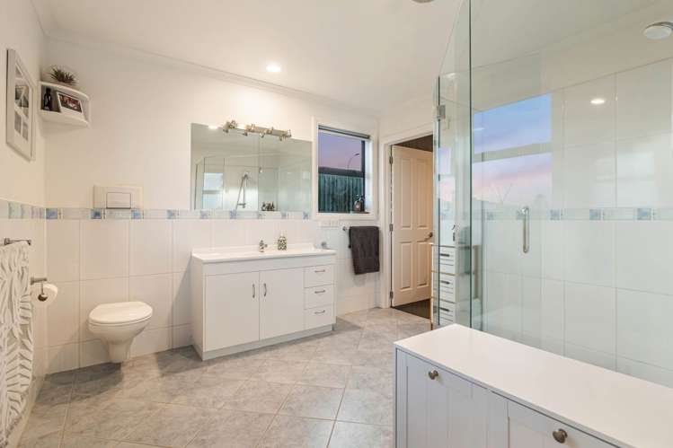 9 Dorchester Place Orewa_20