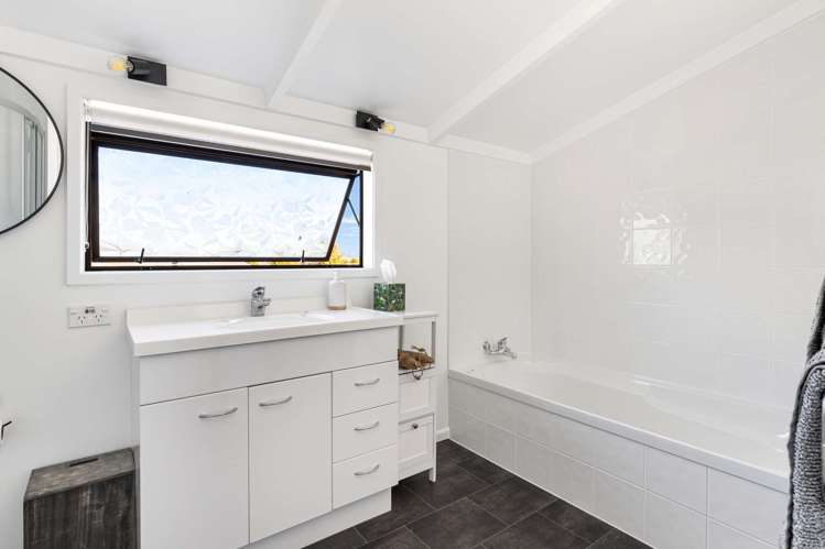 12 Black Street Stoke_19