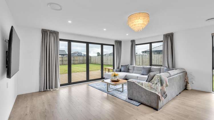 35 Graeme Foote Street Darfield_3