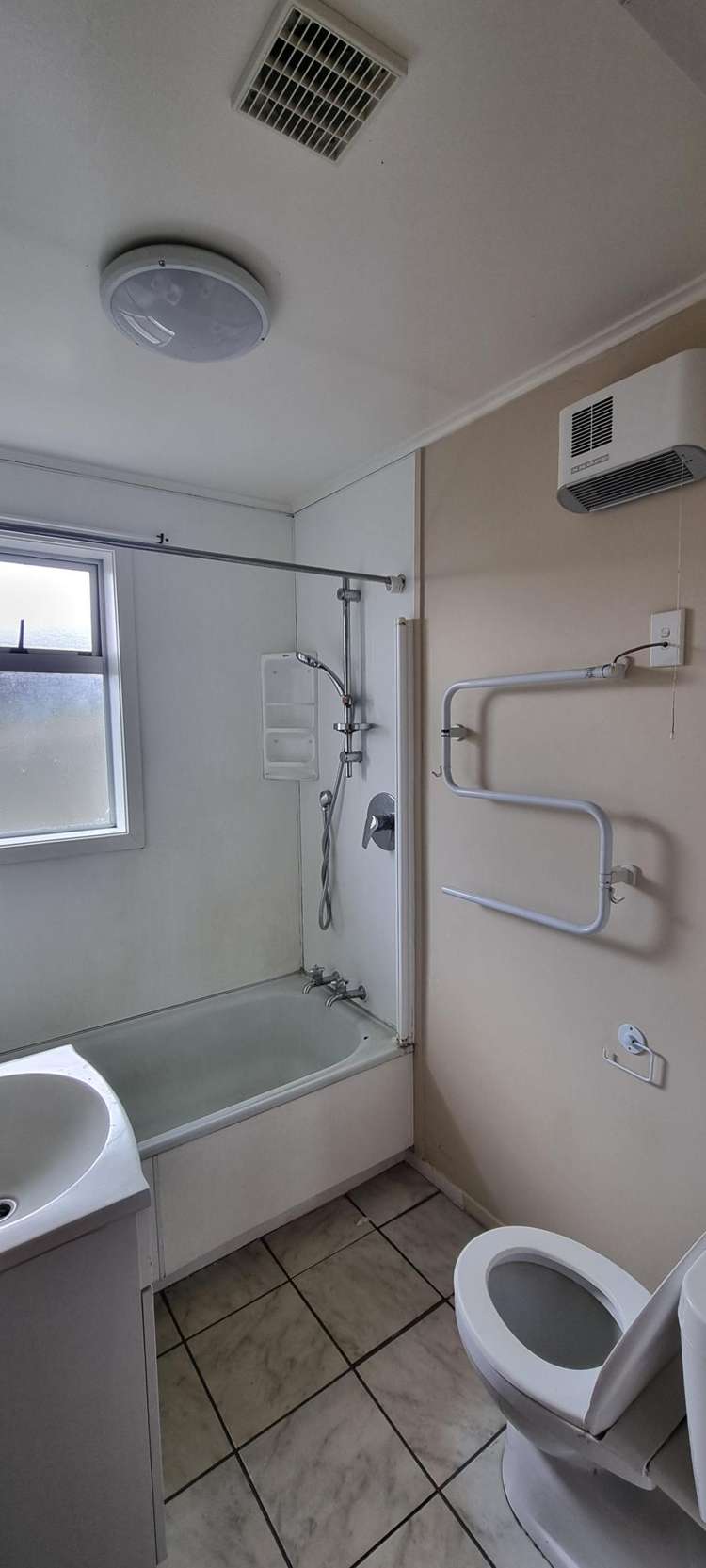 10A Seddon Street Glenholme_6
