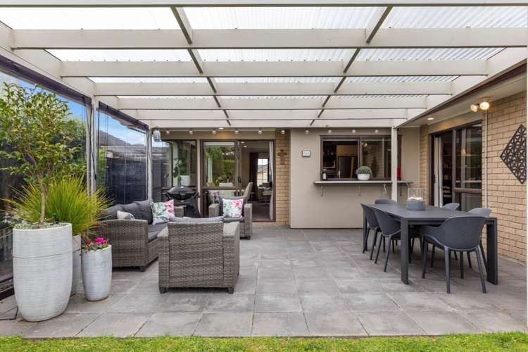 15 Bellshill Close Wattle Downs_8