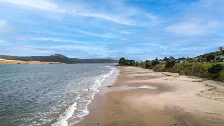 219 Hokianga Harbour Drive Omapere_13