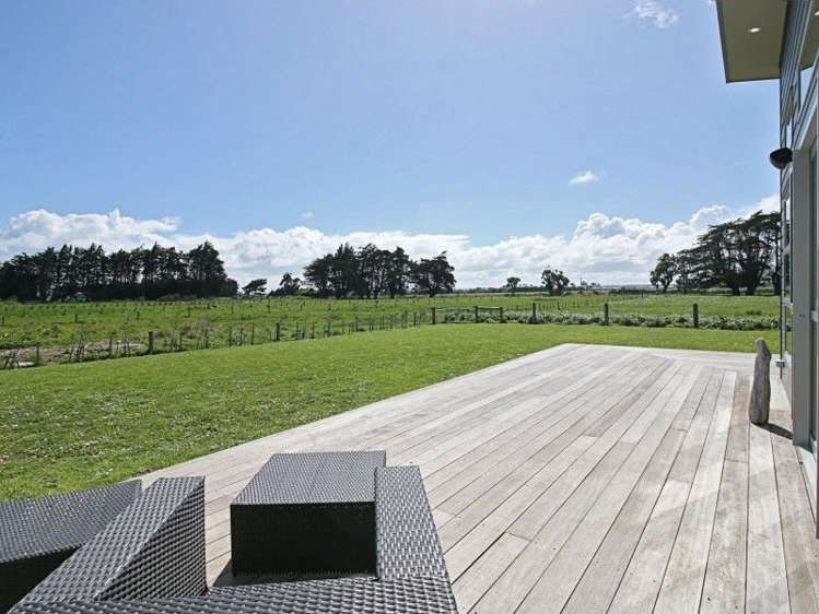 11 Marama Avenue South Otatara_15