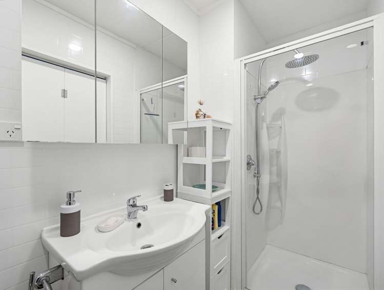 37 Frickleton Street Taradale_13