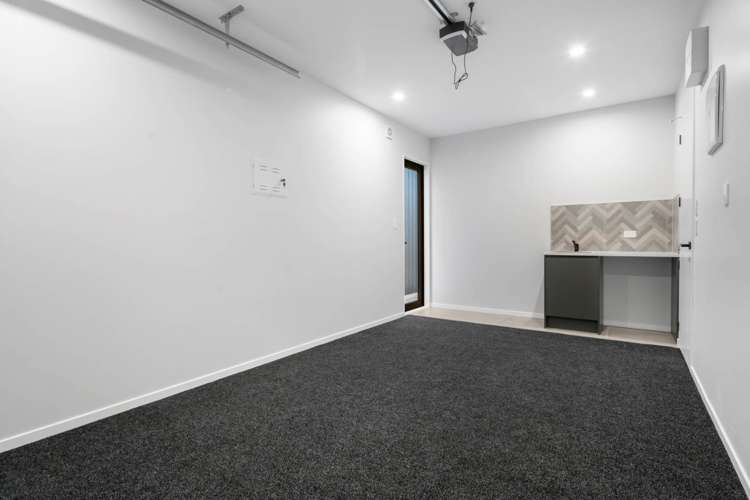 4 Paretao Street Massey_19