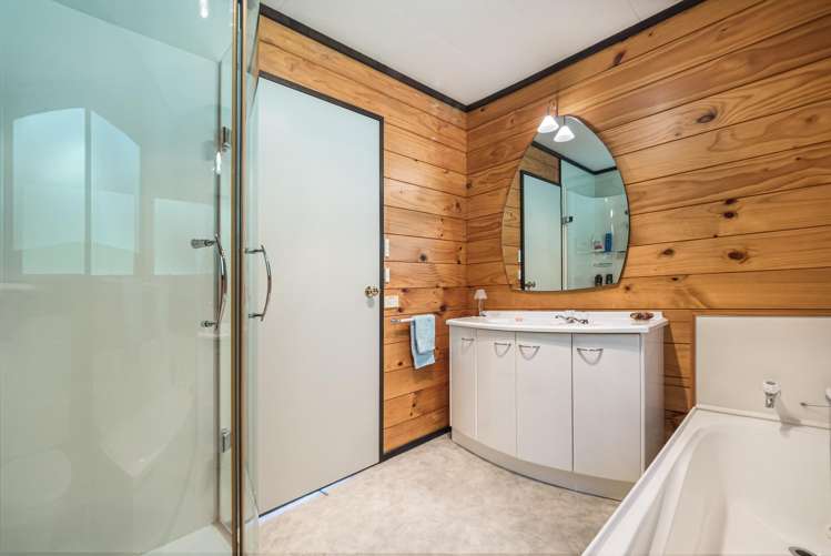 17 Adams Road Thames_18