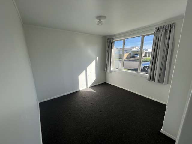 4/58 Weld Street Feilding_2