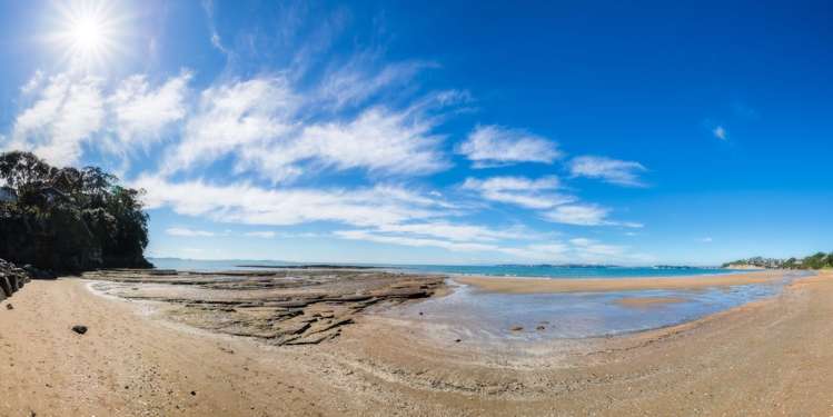 89f William Bayes Place Red Beach_5