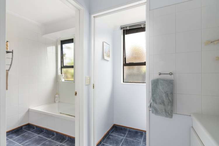 11 Lord Auckland Road Wakefield_11