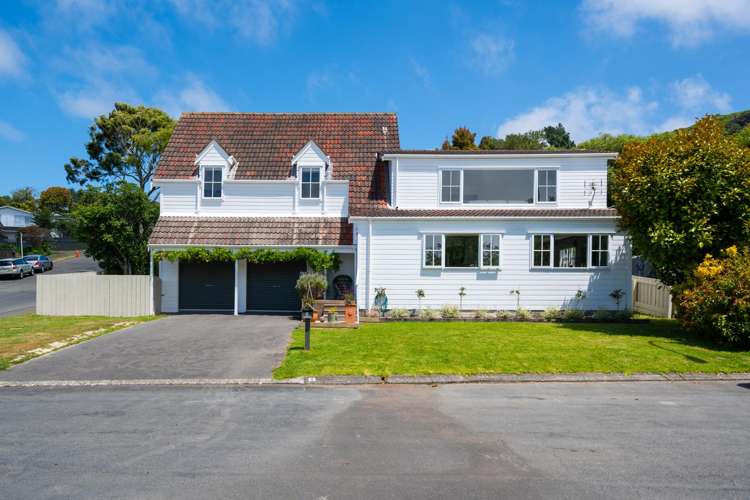 2 Newnham Court Tawa_19