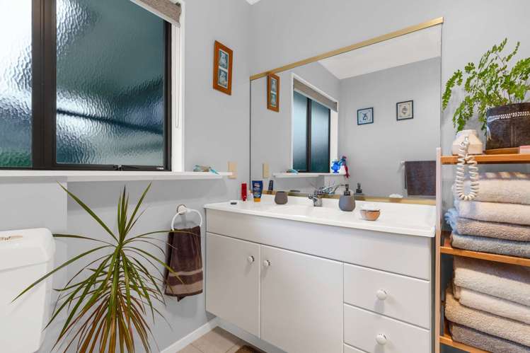 59a Wylie Street Glenholme_17