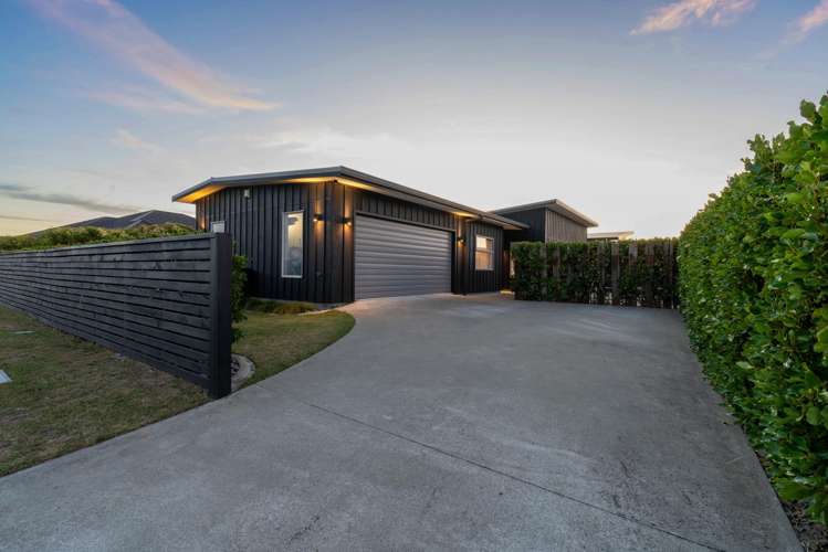 17 Forbes Road Foxton Beach_21