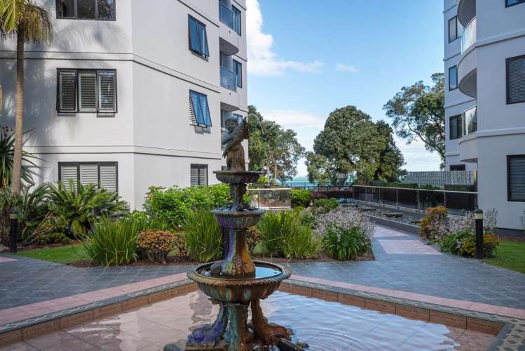 Apt 3I/175 Hurstmere Road Takapuna_12