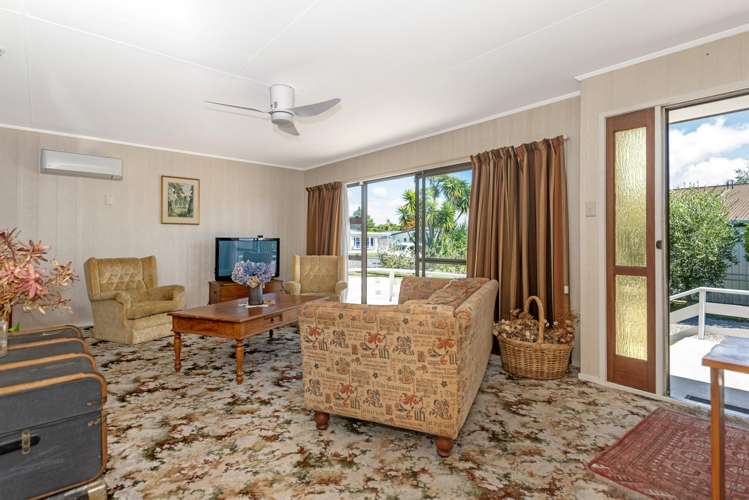 319 Stout Street Riverdale_7