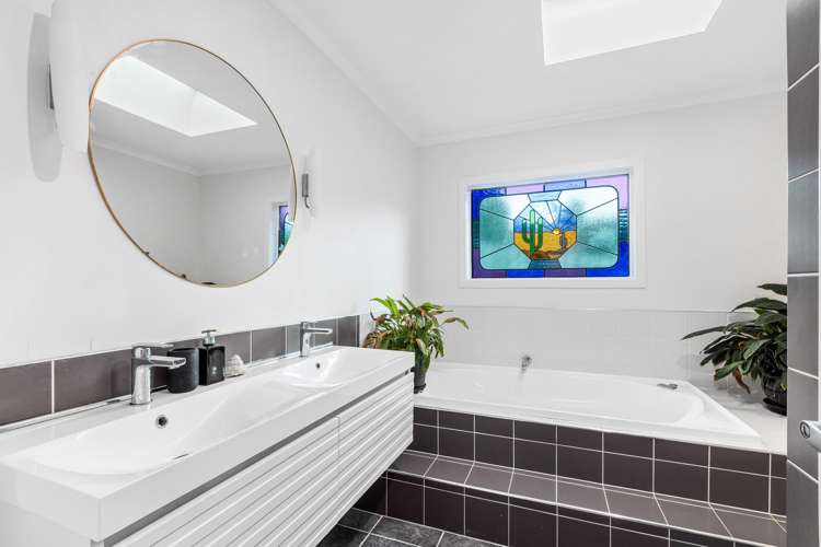 57 Waldorf Crescent Orewa_18