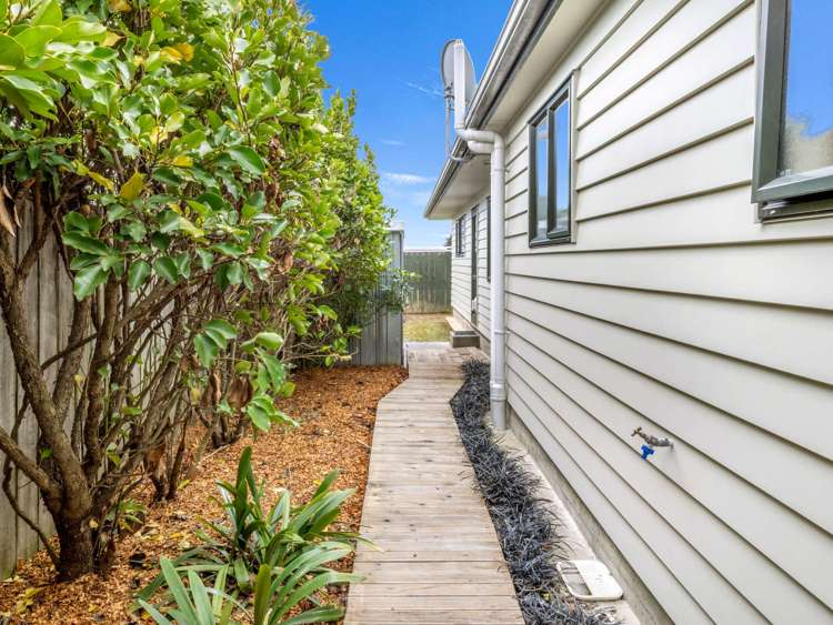 34 Dahlstrom Grove Kelvin Grove_30