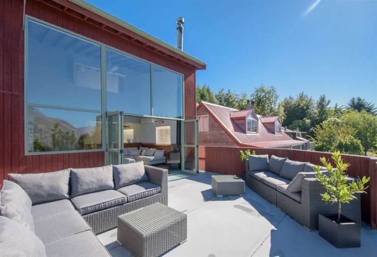 28b Dart Place Fernhill/Sunshine Bay_28