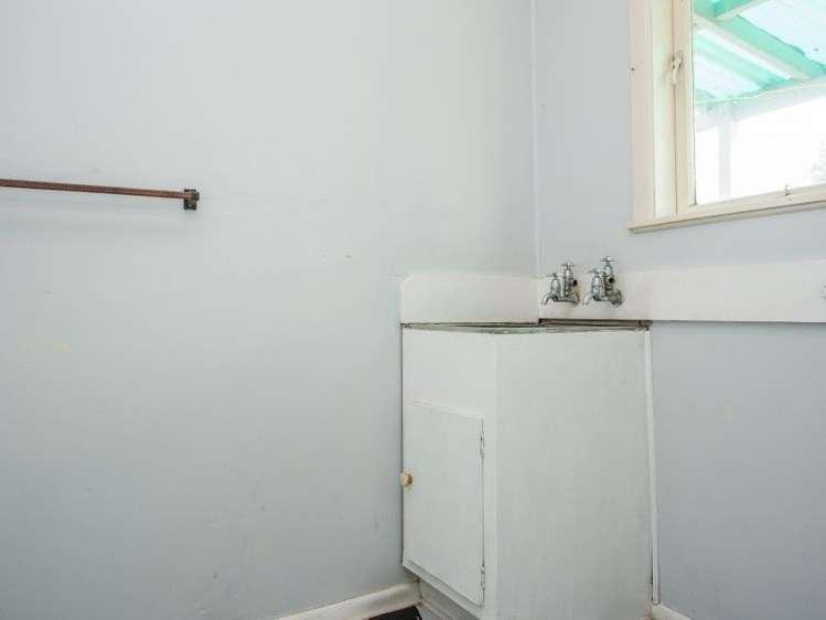 1b Tomin Road Glenview_6