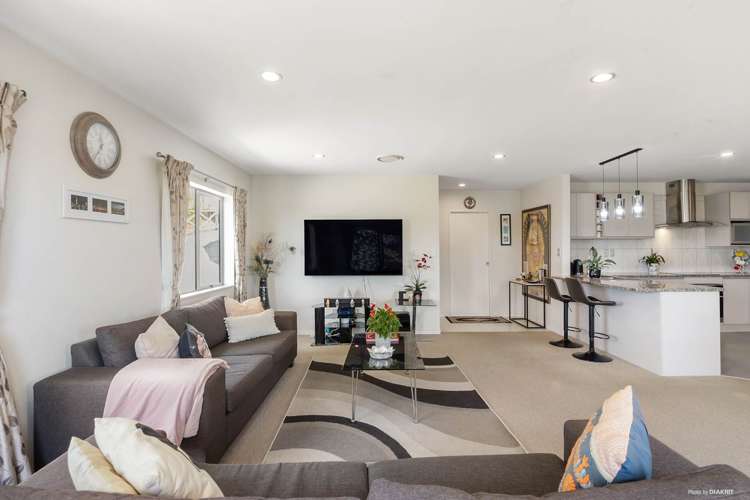 1/15 Cherry Tree Place Massey_9