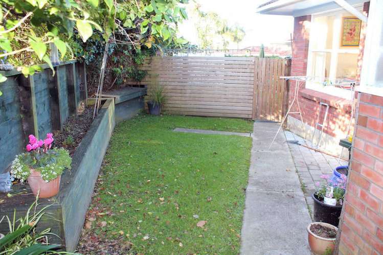 4/40 Lake Road Narrow Neck_10