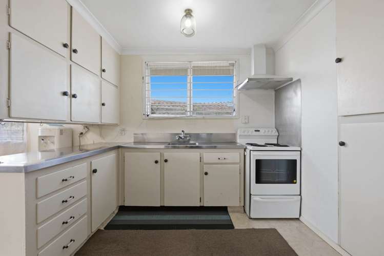 16 Rush Place Mangere_6