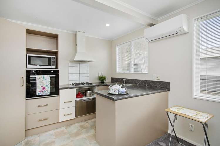 3/44 Britannia Street Petone_3