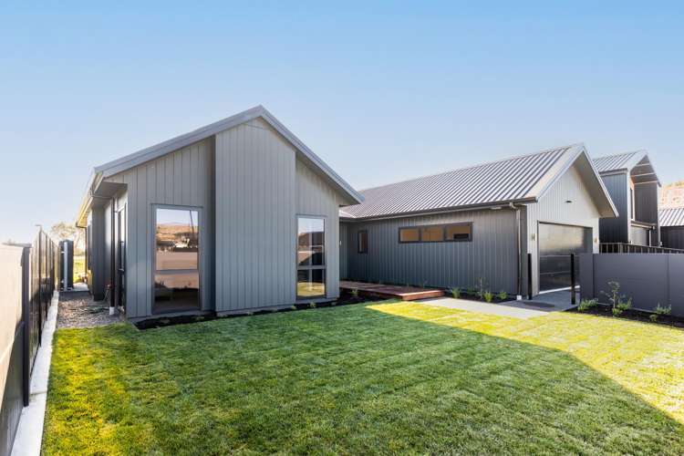 33 Crombie Avenue Havelock North_20