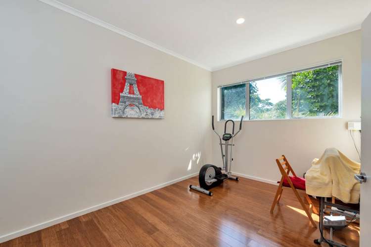 8 Coromandel Crescent Mairangi Bay_39