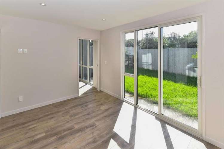 14 Patiti Parade Mangere Bridge_8