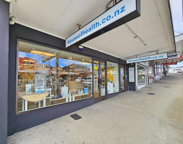 Versatile Retail in Mt Albert