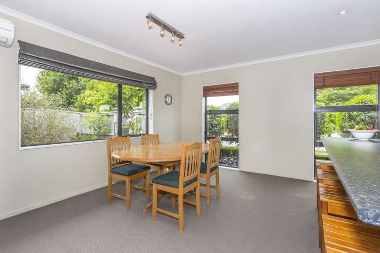 261 Southfield Drive Lincoln_4