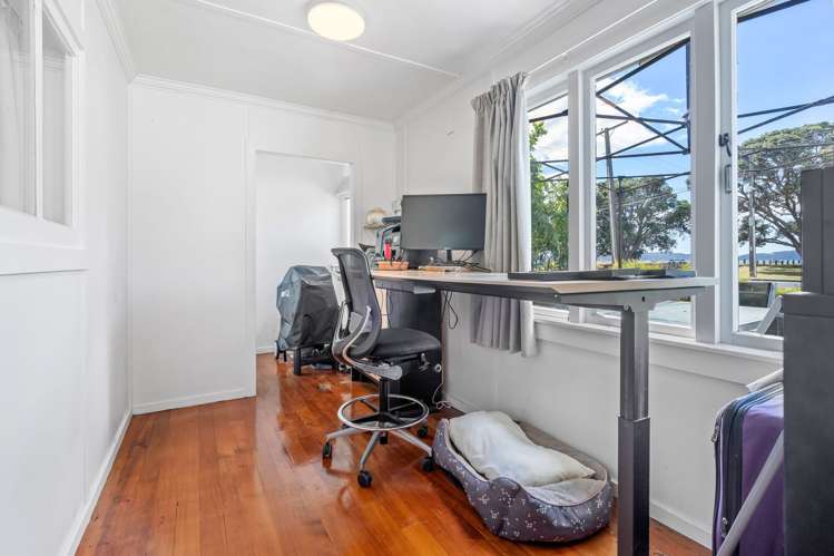 2A Finch Street One Tree Point_13