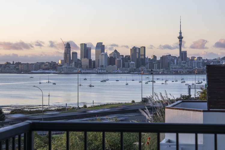 13 Waimana Ave Northcote Point_14