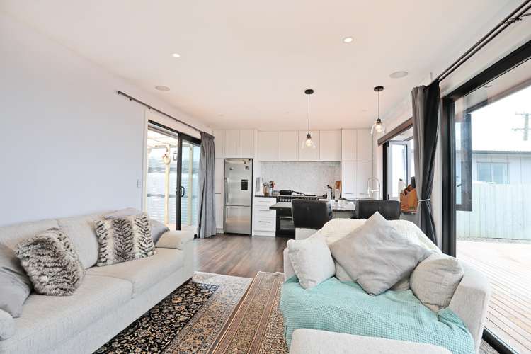 168 Colac Foreshore Road Colac Bay_4