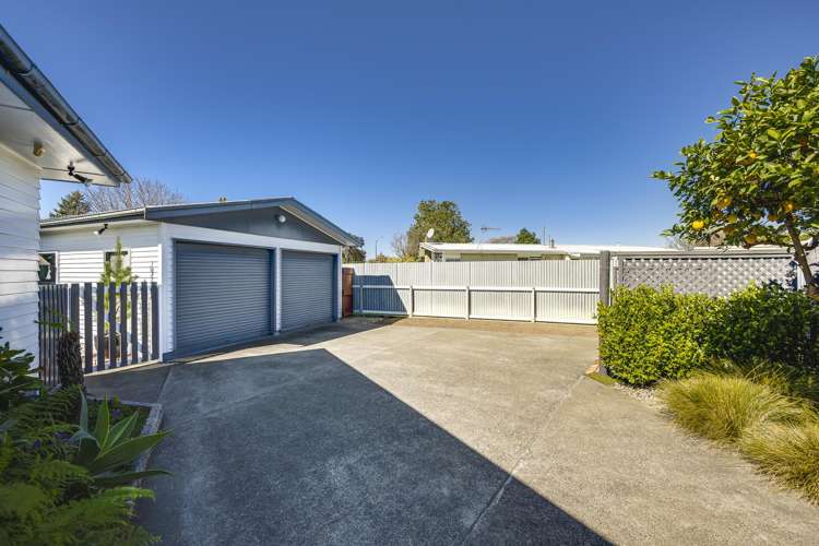 8 Brown Street Taradale_16