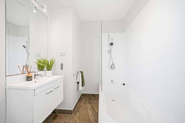 132A Lynwood Road New Lynn_16