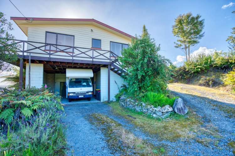 2166 Arnold Valley Road Moana_17