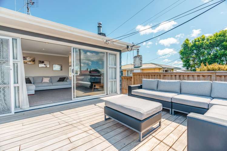 82 Kingswood Road Brookfield_11