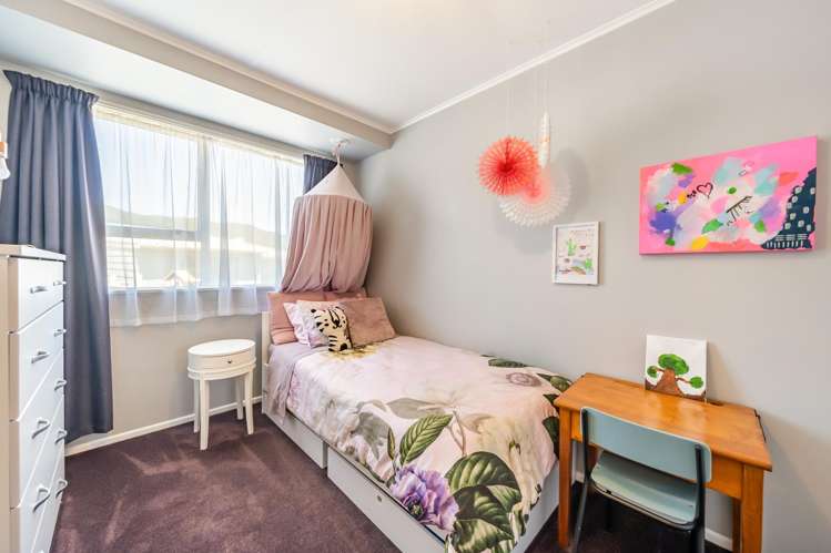 3 Newburn Grove Wainuiomata_16