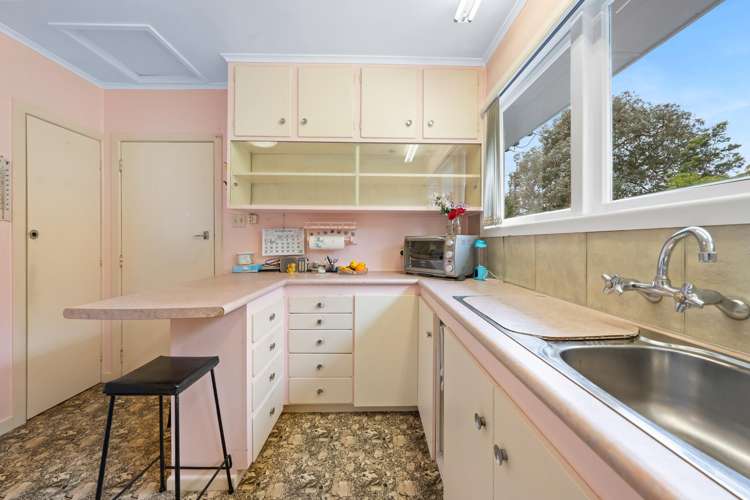 69 Woodside Road Massey_12