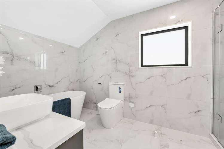 18 Aklander Rise Flat Bush_19