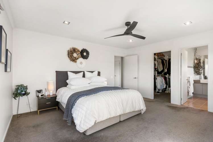 1 Bellshill Close Wattle Downs_16