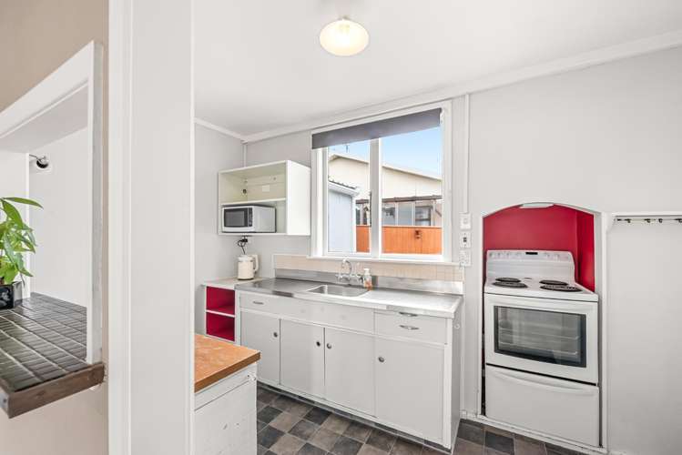 352 Stokes Valley Road Stokes Valley_15