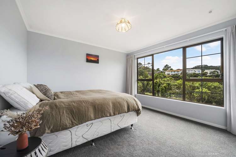 17 Paddington Grove Karori_6